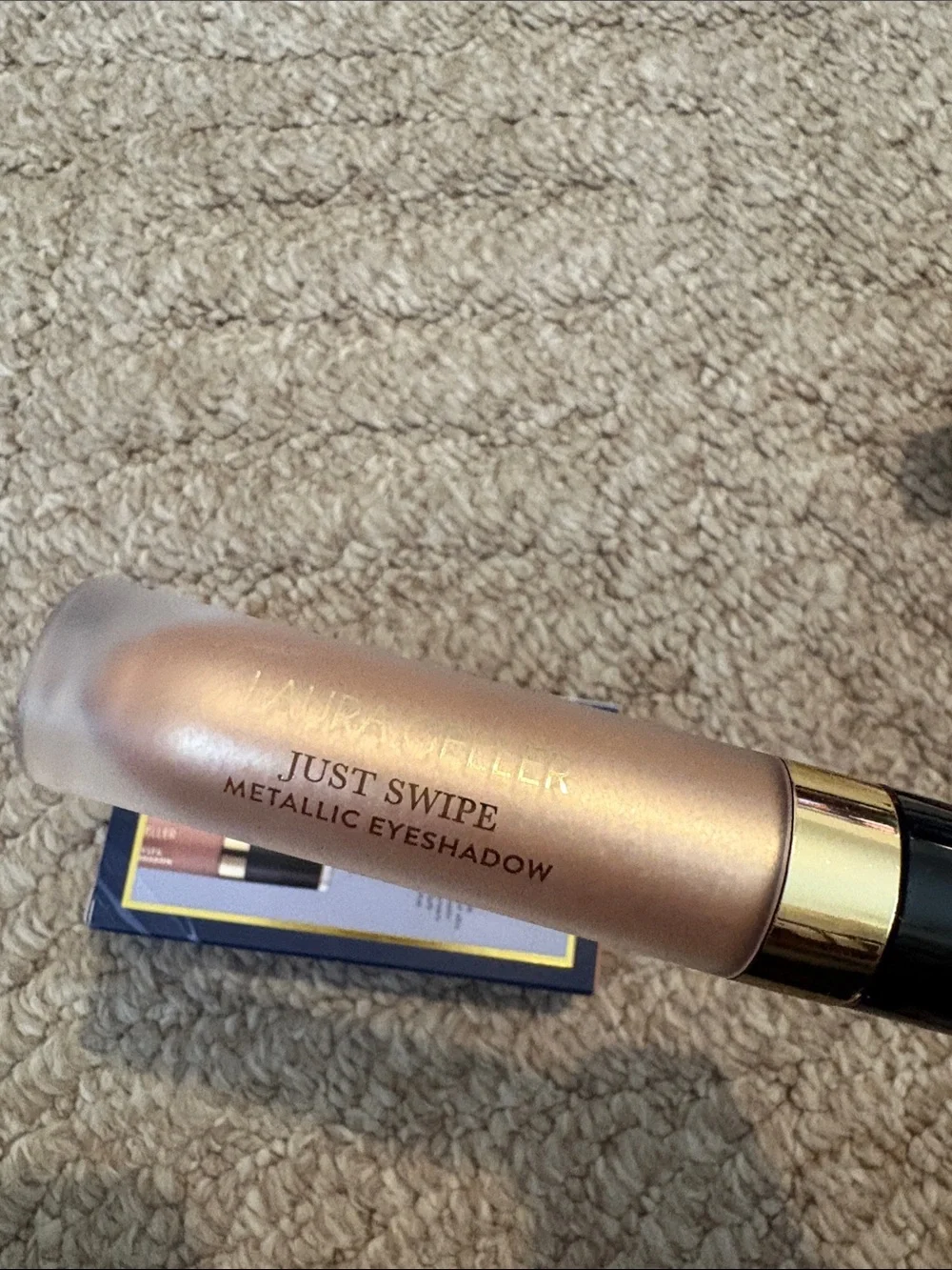 Laura Geller Metallic Just Swipe Eyeshadow - Champagne Metallic